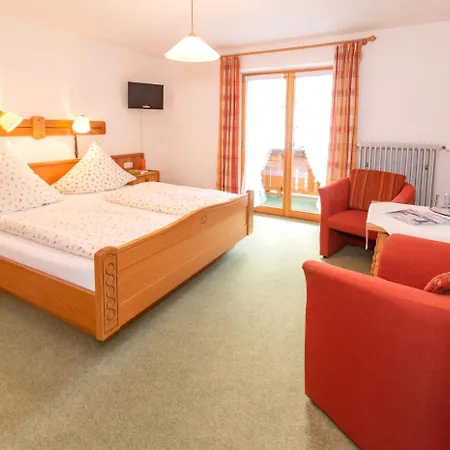 Gaestehaus Schmid בית הארחה 3*